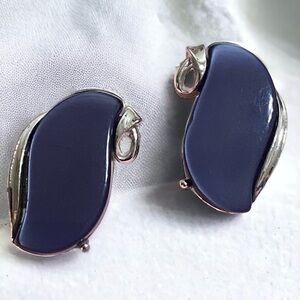 Vintage Lisner Navy Blue Clip-On Earrings Silver Tone Glass Retro Mod